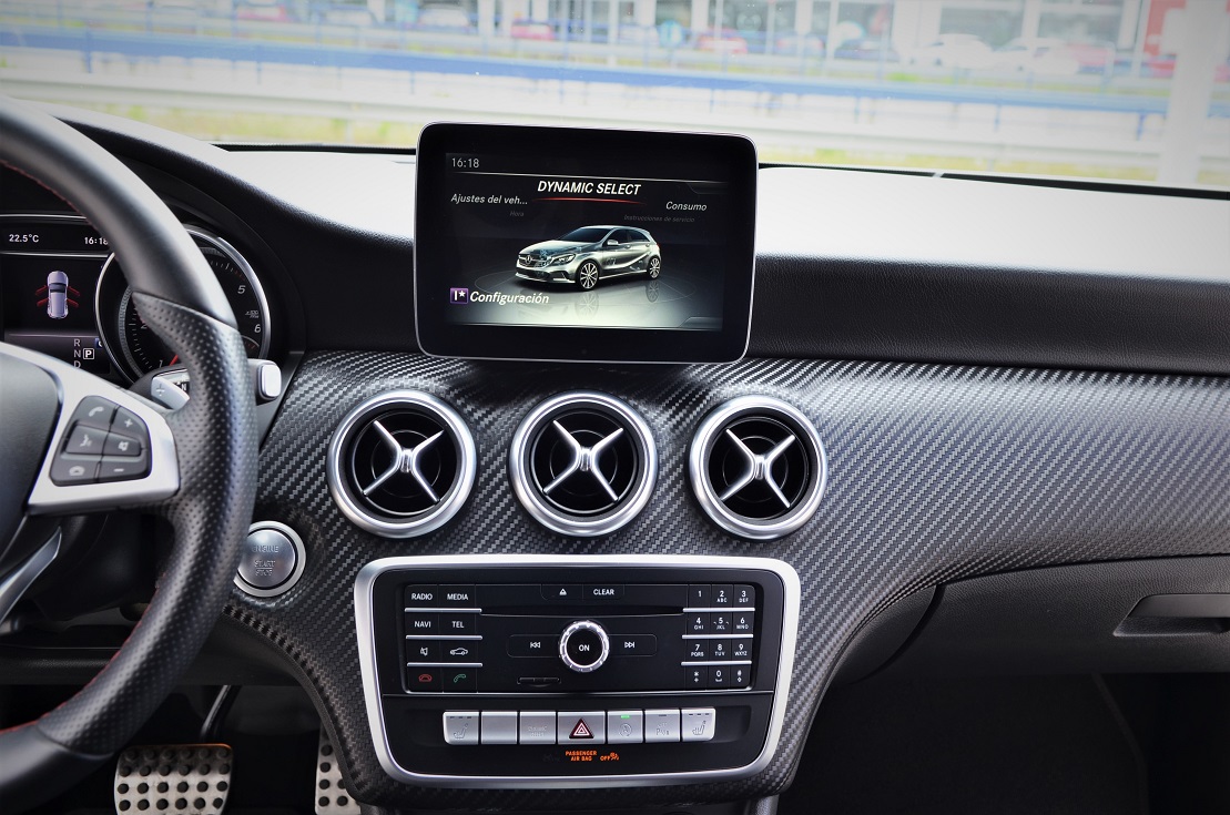 Mercedes-Benz Clase A A200d AMG Line Automatico, miniatura 9