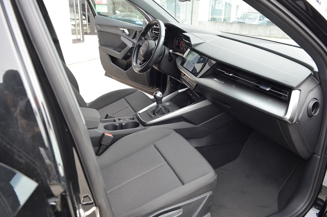Audi A3 2.0 TDi 116cv Sportback 5p., miniatura 7