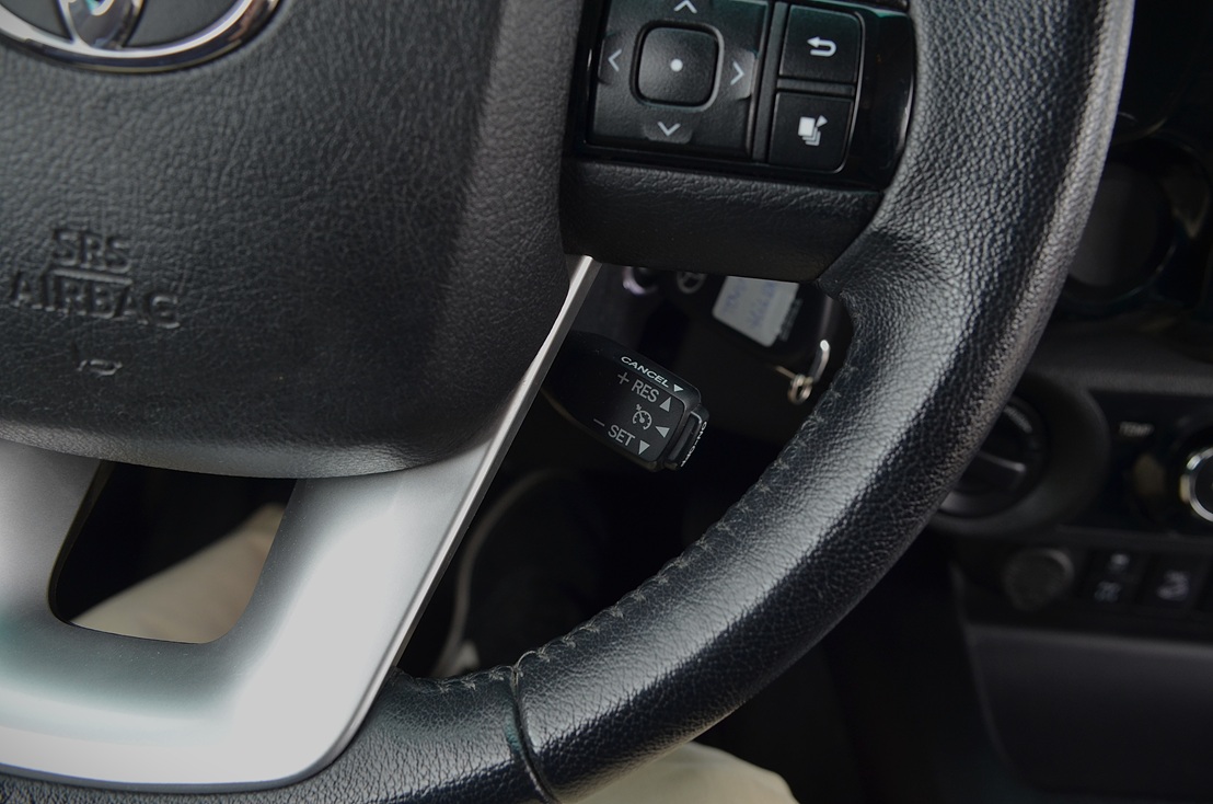 Toyota Hilux 2.4 D-4D Cabina Doble Automatico 5p, miniatura 7