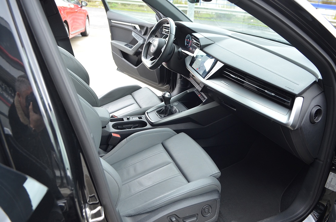 Audi A3 2.0 tdi S-line Sportback 150cv 5p, miniatura 7