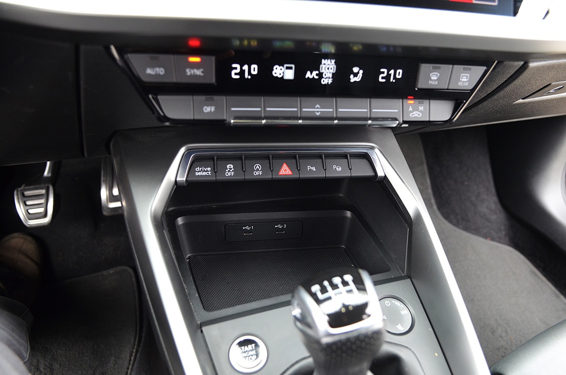 Audi A3 2.0 tdi S-line Sportback 150cv 5p, miniatura 15