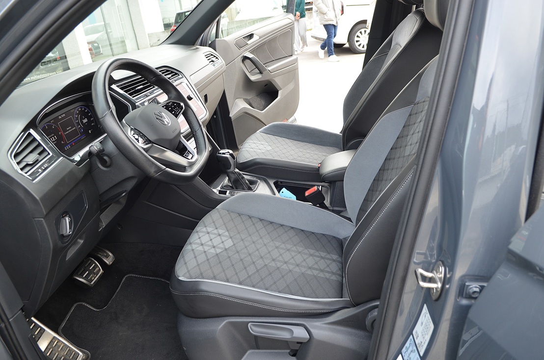 VW Tiguan R-Line Exclusive 2.0 Tdi DSG 150cv 5p., miniatura 5