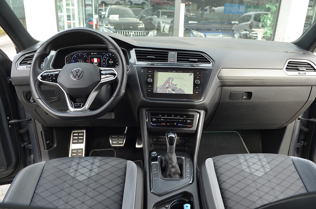 VW Tiguan R-Line Exclusive 2.0 Tdi DSG 150cv 5p., miniatura 6