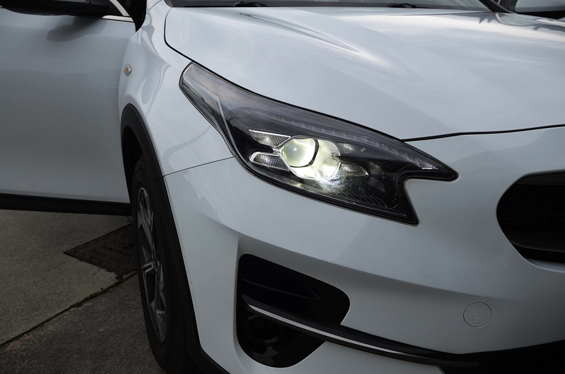 Kia X-Ceed 1.6 Crdi Active 135cv Autom. 7Vel. 5p., miniatura 15