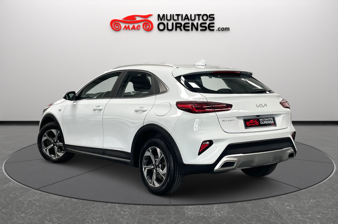 Kia X-Ceed 1.6 Crdi Active 135cv Autom. 7Vel. 5p., miniatura 3