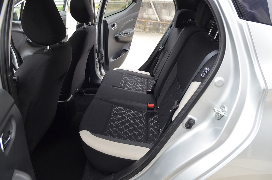 Nissan Micra 1.0 IG-T N-Design 100cv 5p., miniatura 8