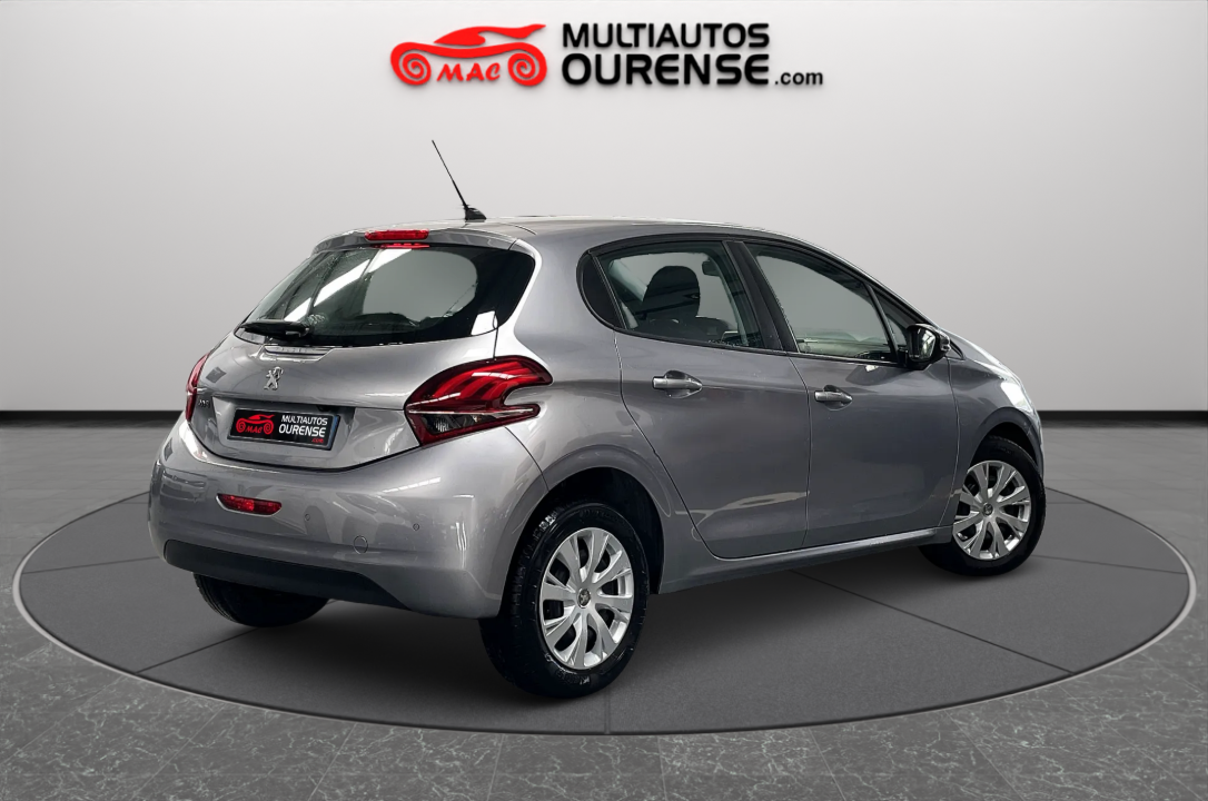 Peugeot 208 Premium Pack 1.5 HDi 100CV 5p., miniatura 3